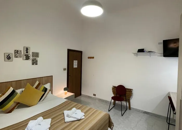 Oxalis بولونيا